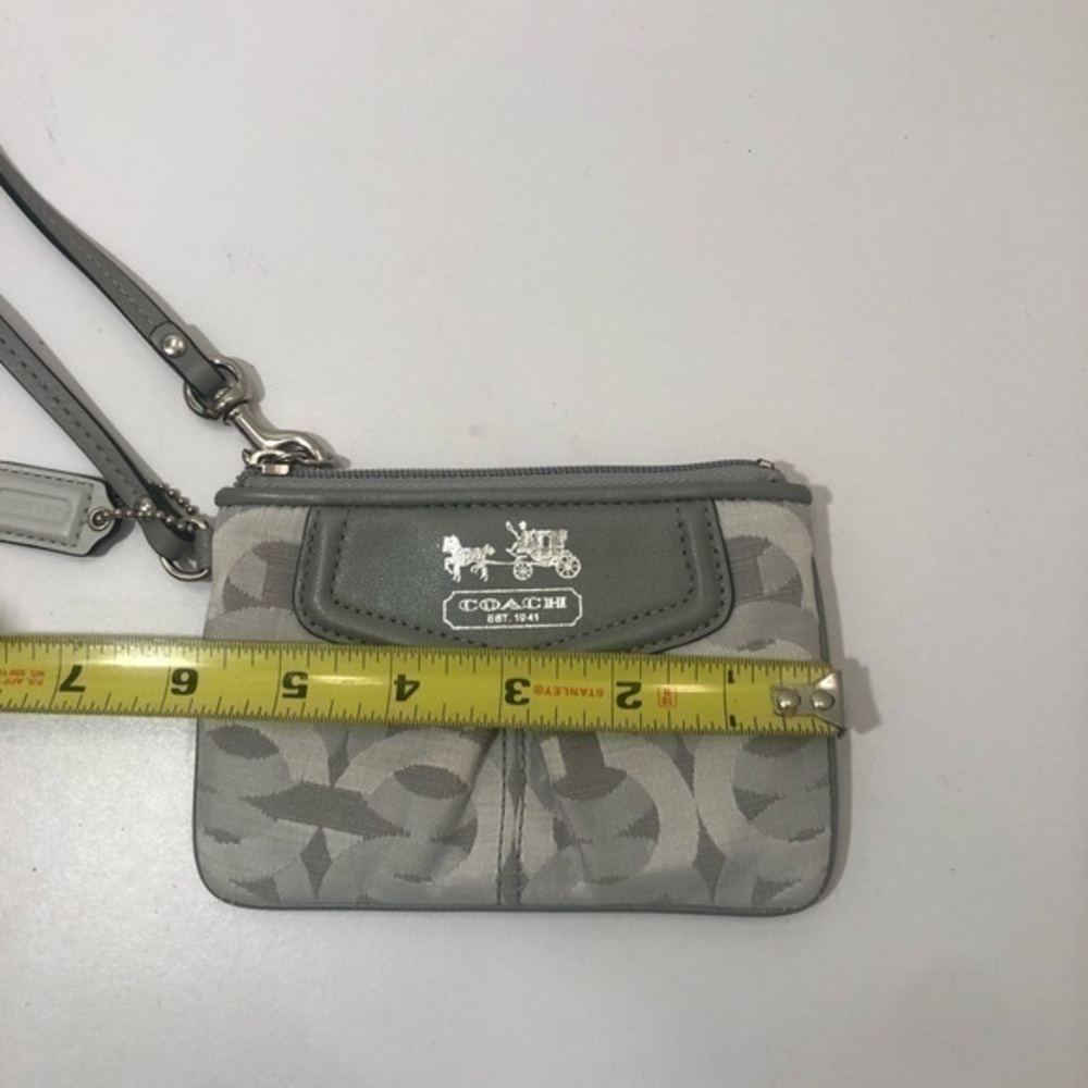 Coach Madison rare chainlink gray wristlet bag - Picture 2 of 9